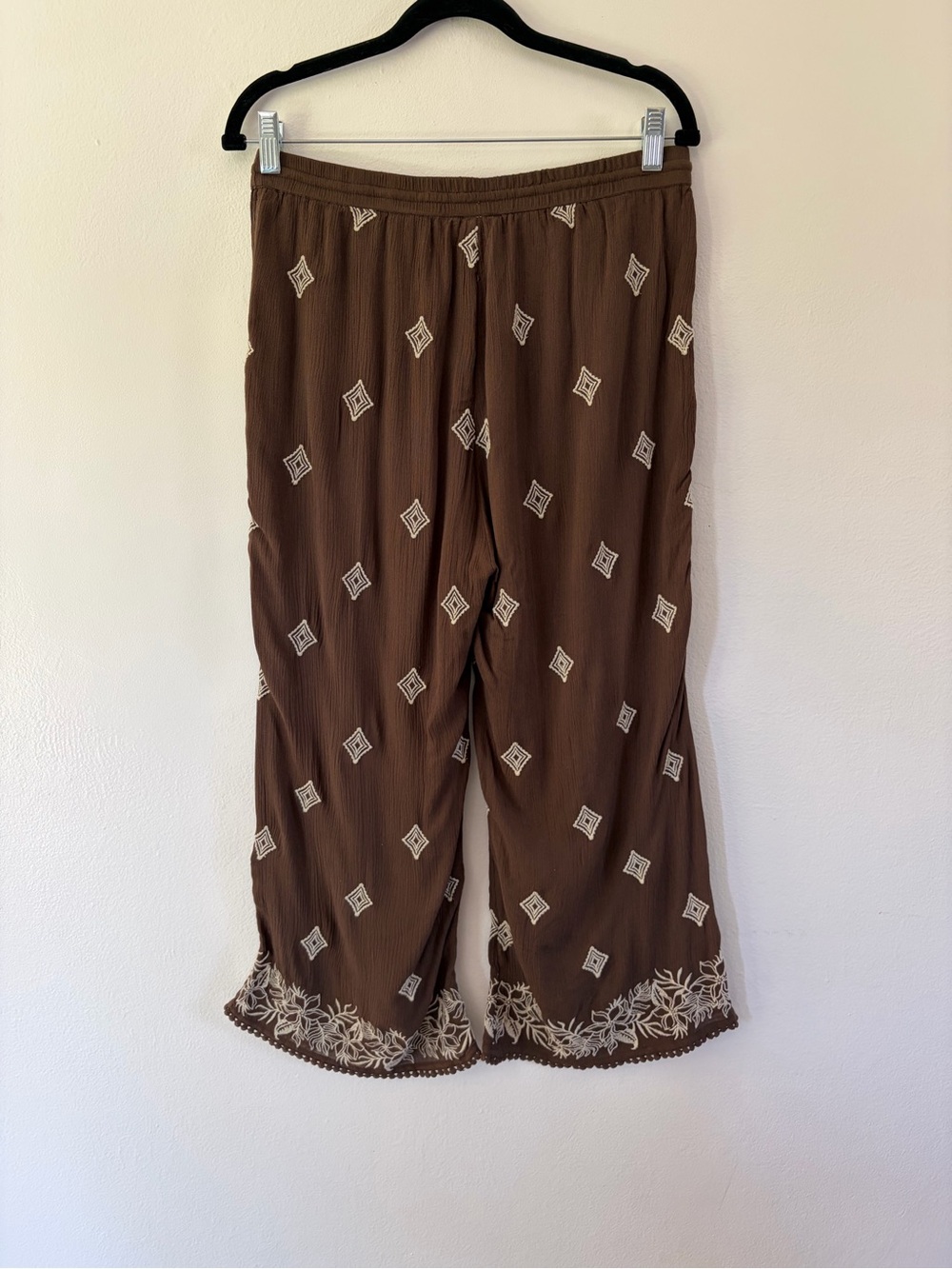 Sundance Brown Embroidered Pull-On Crochet Tassel Cropped Wide Leg Pants Small - Picture 5 of 7